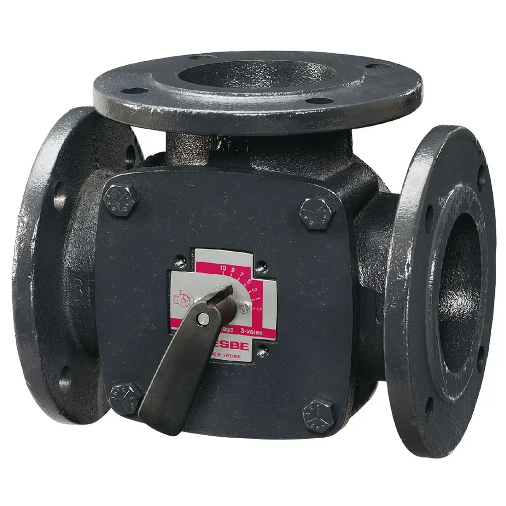 Flansch-Mischer von ESBE mit einem Hebel zur Regelung des Durchflusses, ausgestattet mit einem Messgerät zur Anzeige des Durchflussvolumens.